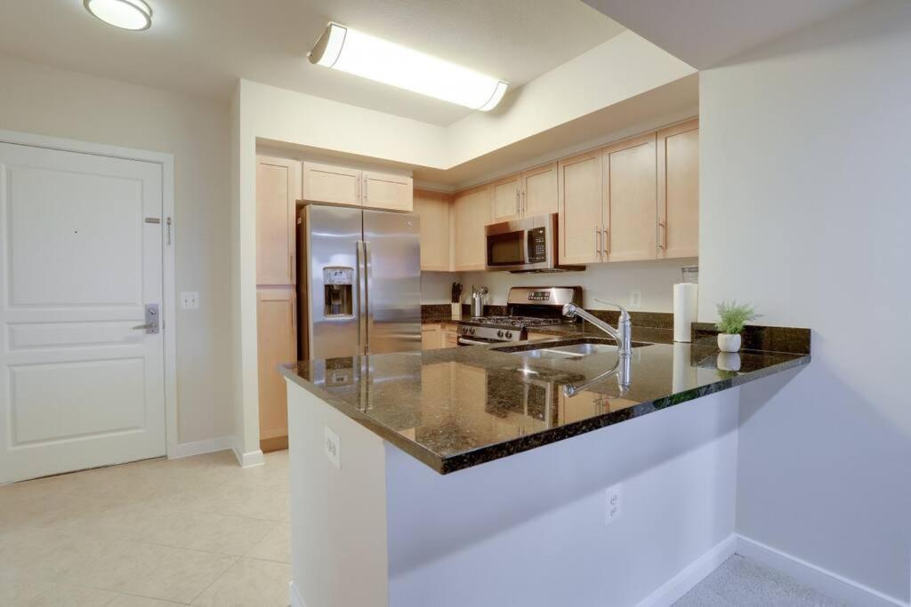 Pentagon City Comfort Modern Stay Арлінгтон Екстер'єр фото