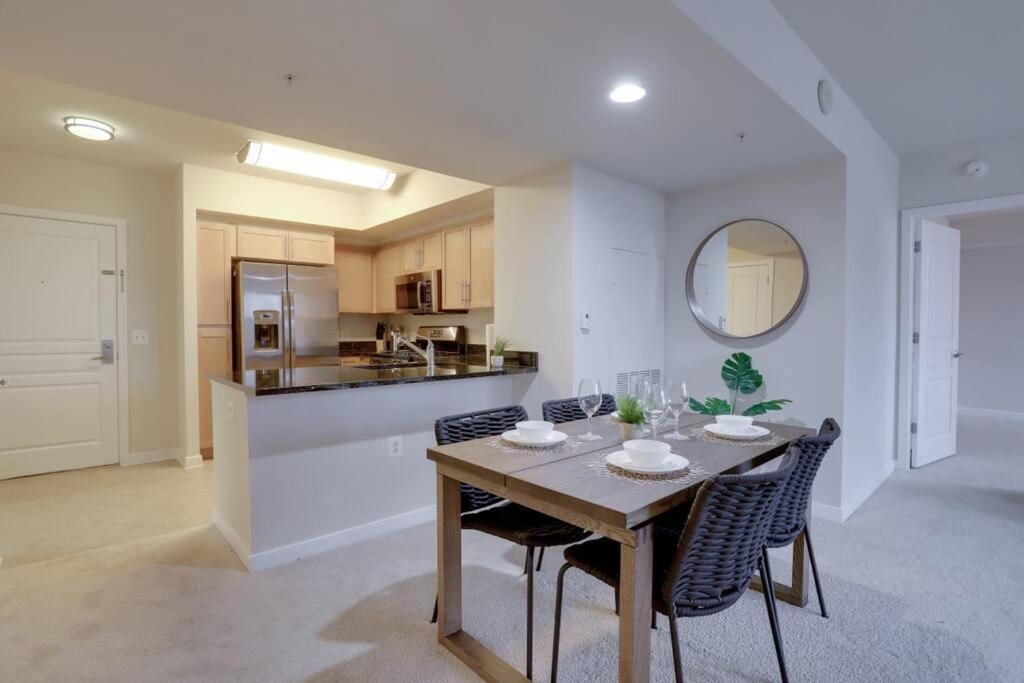 Pentagon City Comfort Modern Stay Арлінгтон Екстер'єр фото