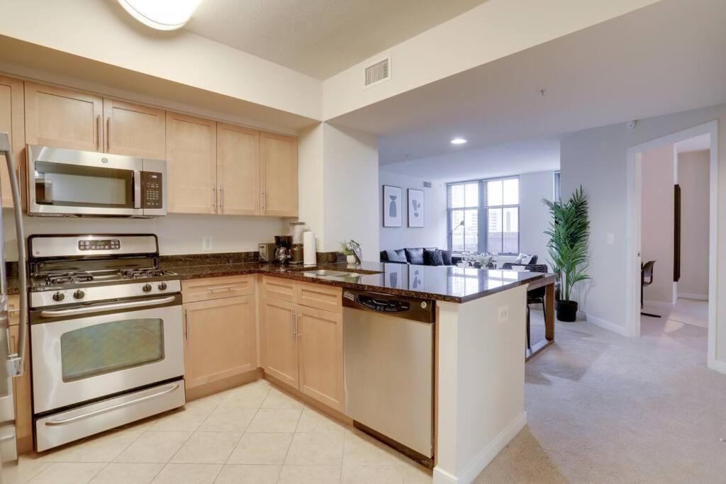 Pentagon City Comfort Modern Stay Арлінгтон Екстер'єр фото