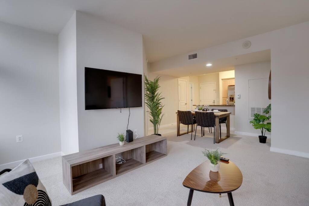 Pentagon City Comfort Modern Stay Арлінгтон Екстер'єр фото